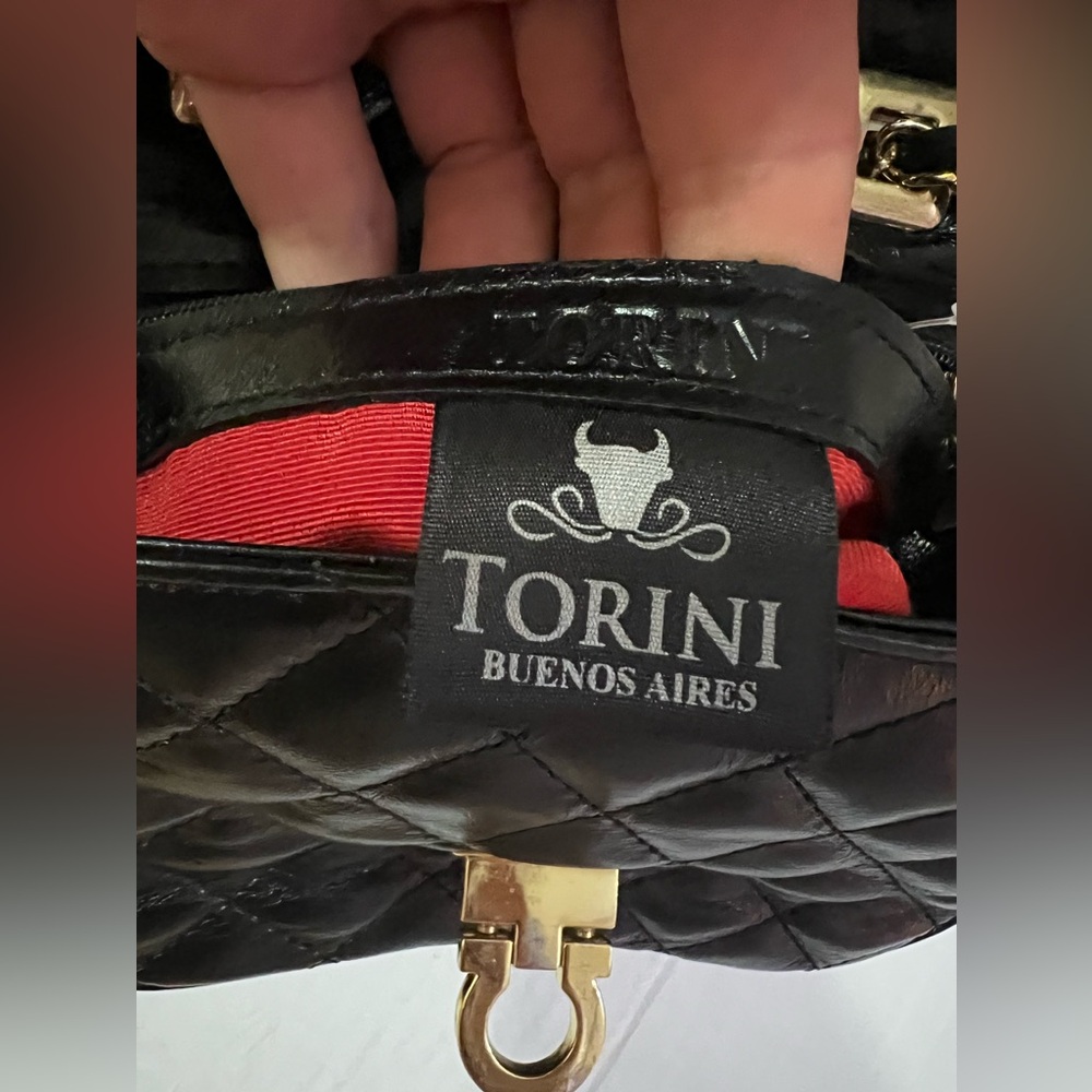 Torini Black Small Tote Purse 100% Cuero Argentino $1125 - Picture 7 of 11